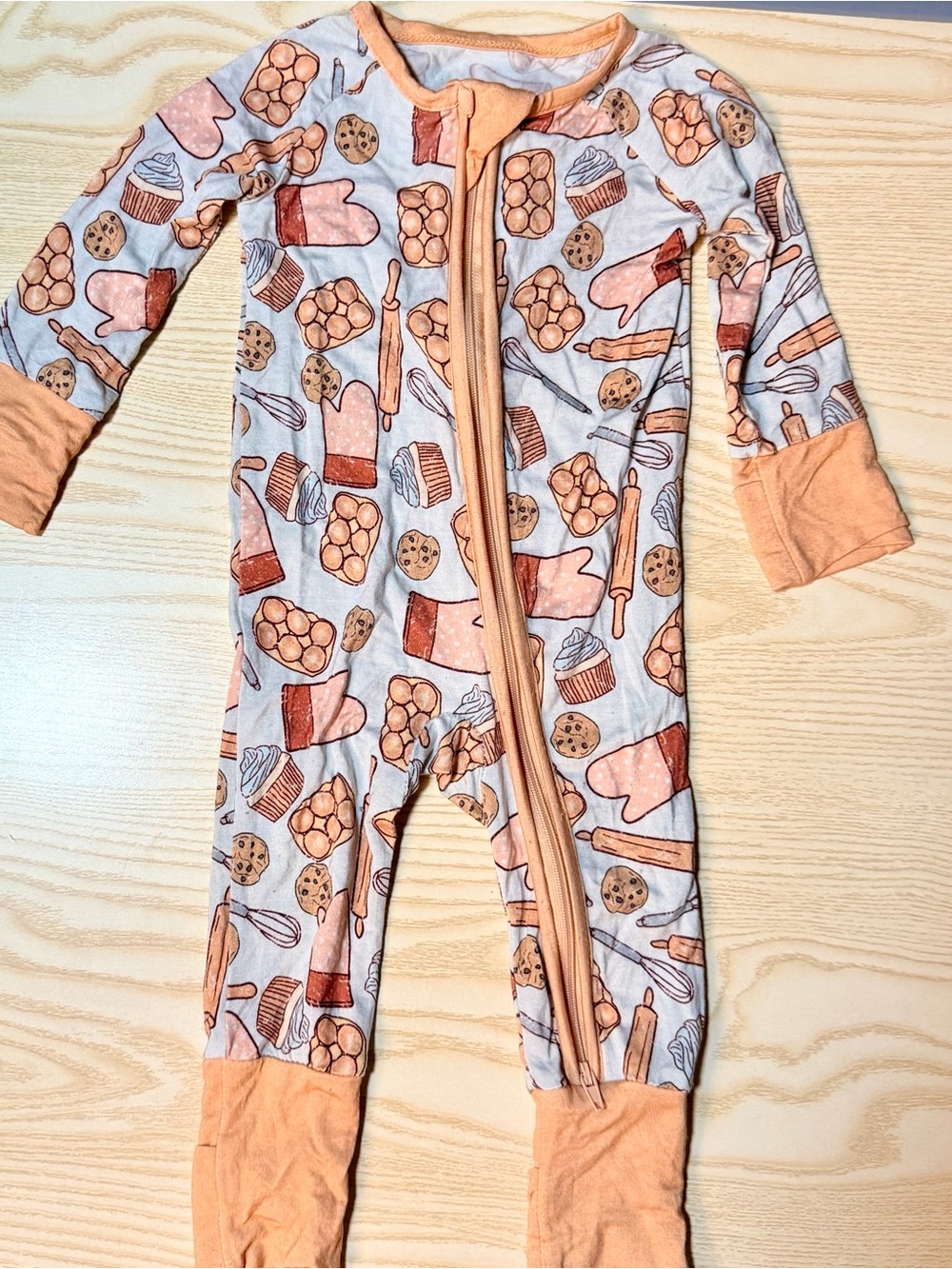 Little One Shop Baking Print Bamboo Zippy (0-3 months)
